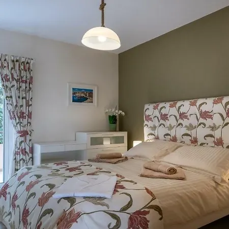 Sirena Tolo Luxury Appartement *